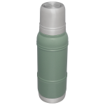 B2B_Web_PNG-The-Artisan-Thermal-Bottle-1-1QT-1-0L-Hammertone-Green-Front_a7d8c3d2-90d5-4a55-8f00-638a37fef787