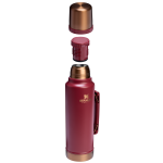 Web_PNG_Square-TheLegendaryClassicBottle1.5QT-GildedPomegranate-GiftSet_909128ef-3eee-4d4c-9247-2cc50a40fda3